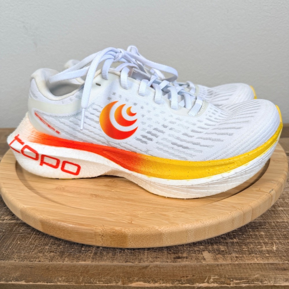 Topo Athletic Specter 2 Running Shoes Sneakers Women 8.5 White Sunset
